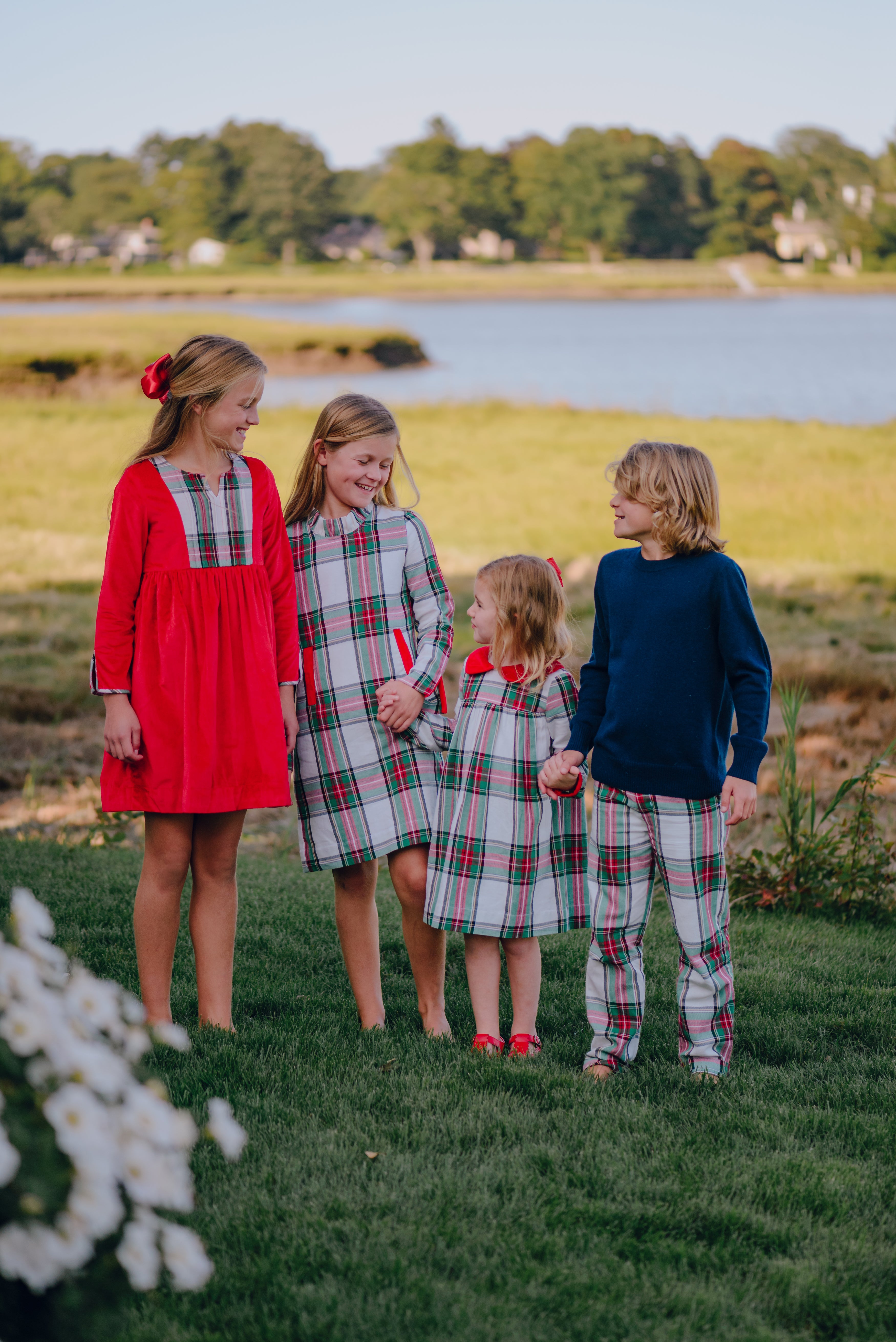 Holiday Collection '23 Petit Peony Holiday Collection '23 Petit Peony